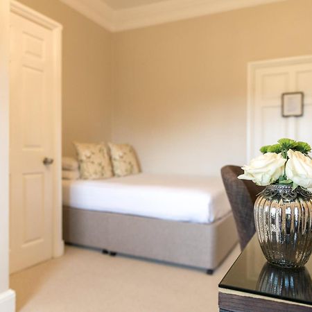 Отель Highfield Park Хук Экстерьер фото